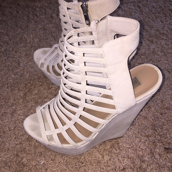 Steve Madden 'Xpert' Wedge Sandal - Picture 3 of 3